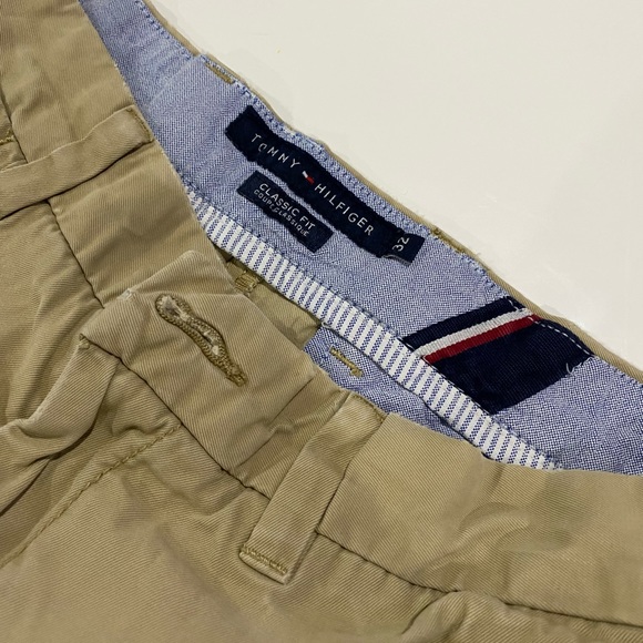 Tommy Hilfiger shorts 32 - Picture 2 of 3